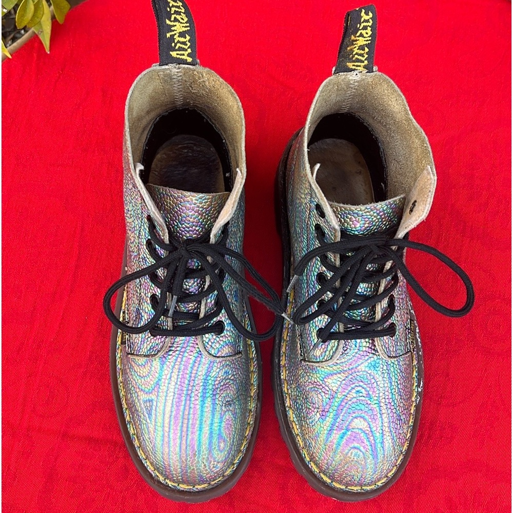 🏴󠁧󠁢󠁥󠁮󠁧󠁿 Vintage Dr. Martens MIE Rare Colorful Iridescent Ankle Boots UK 2 - Picture 7 of 17